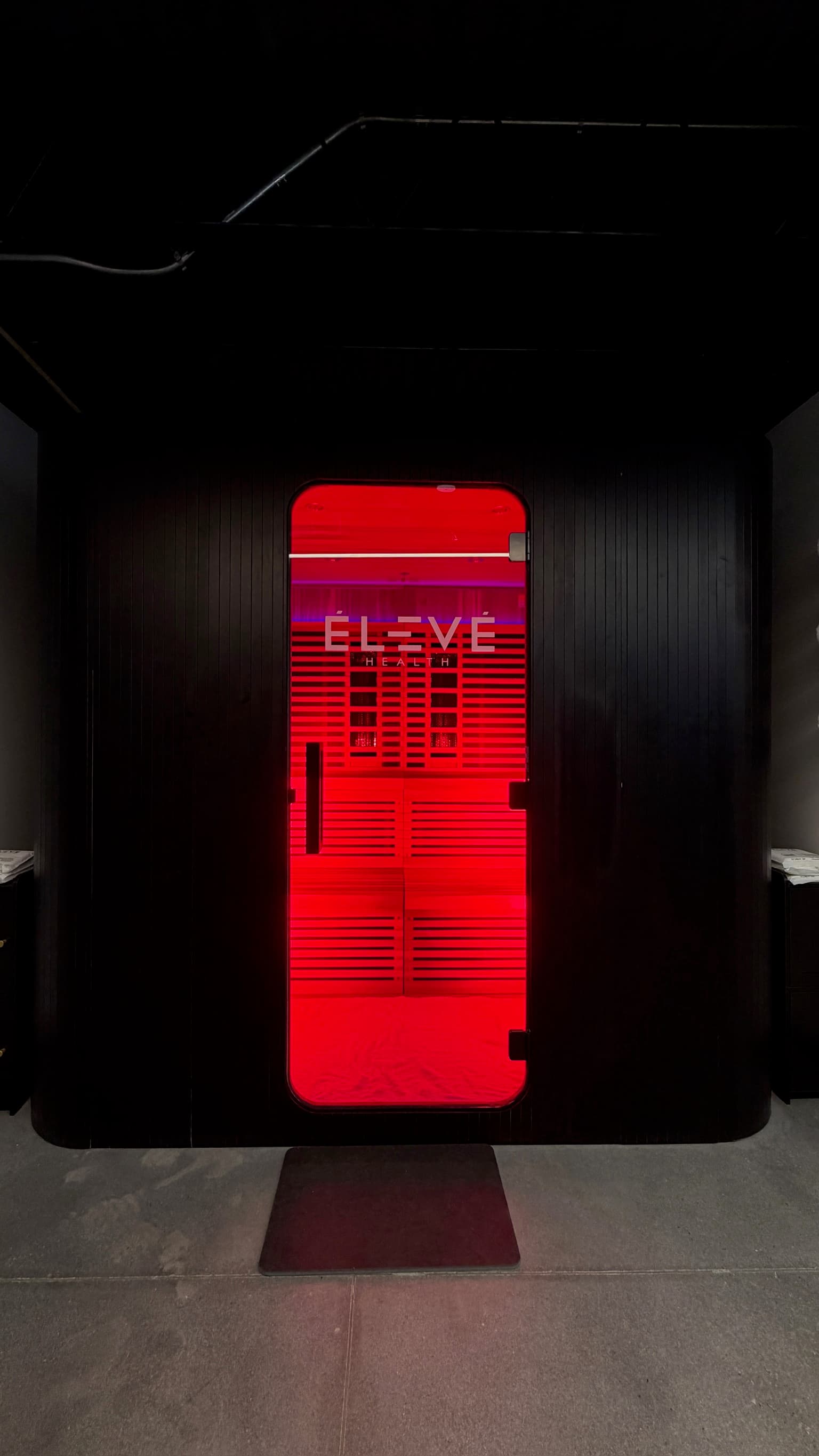 Full-spectrum infrared sauna at Eleve Longevity inside Aptare Labs